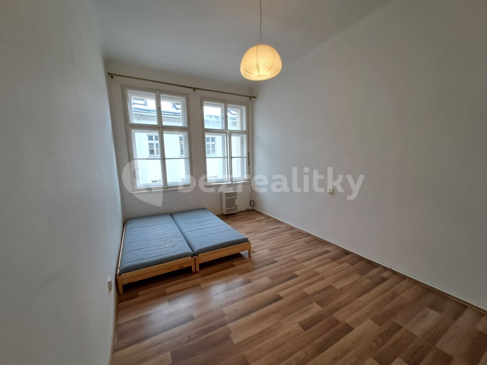 Studio flat to rent, 25 m², Chlumova, Prague, Prague Studio flat to rent, 25 m², Chlumova, Prague, Prague
