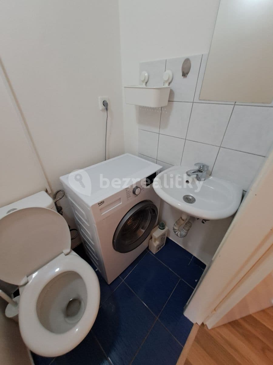 Studio flat to rent, 25 m², Chlumova, Prague, Prague Studio flat to rent, 25 m², Chlumova, Prague, Prague