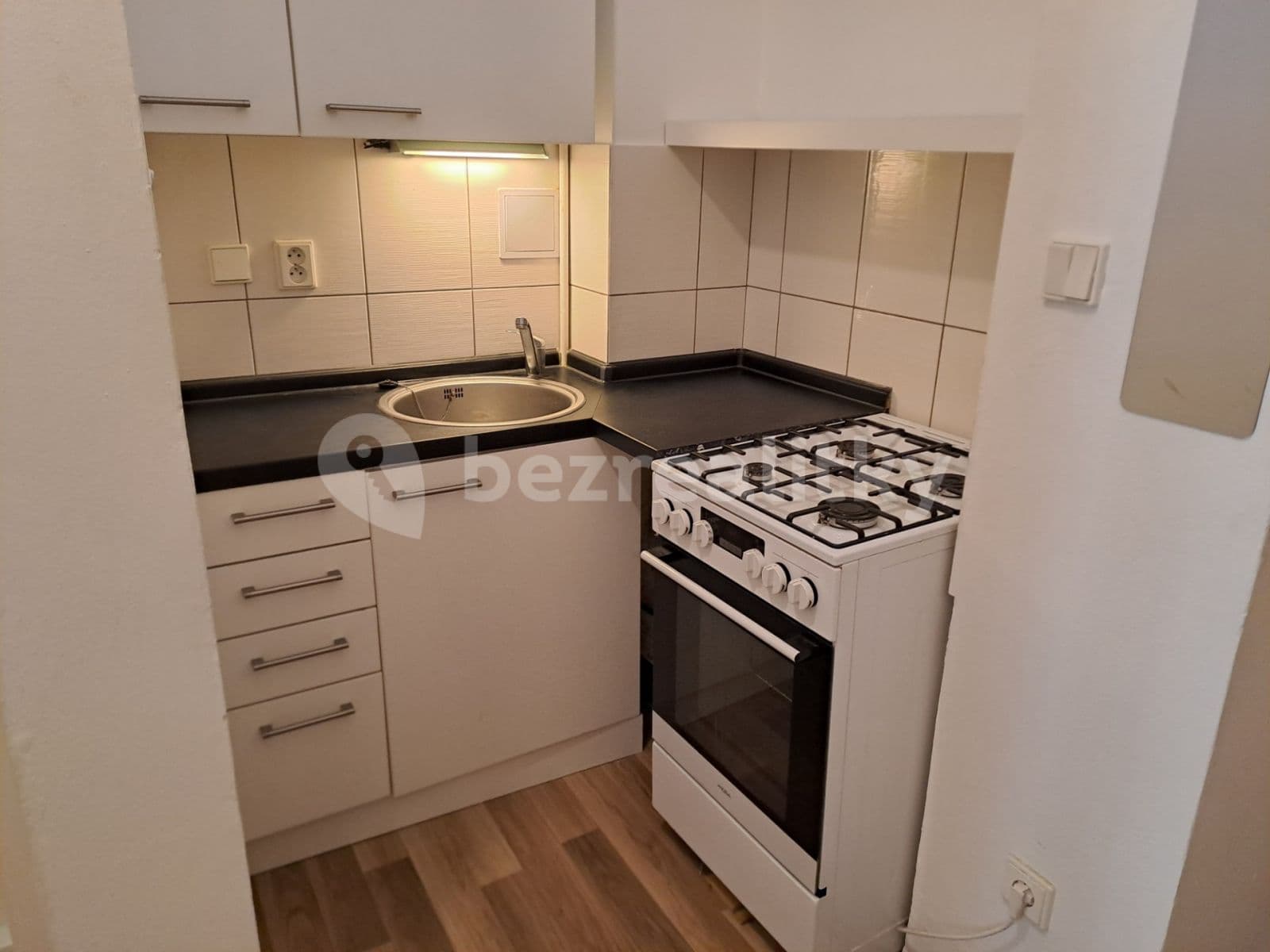 Studio flat to rent, 25 m², Chlumova, Prague, Prague Studio flat to rent, 25 m², Chlumova, Prague, Prague