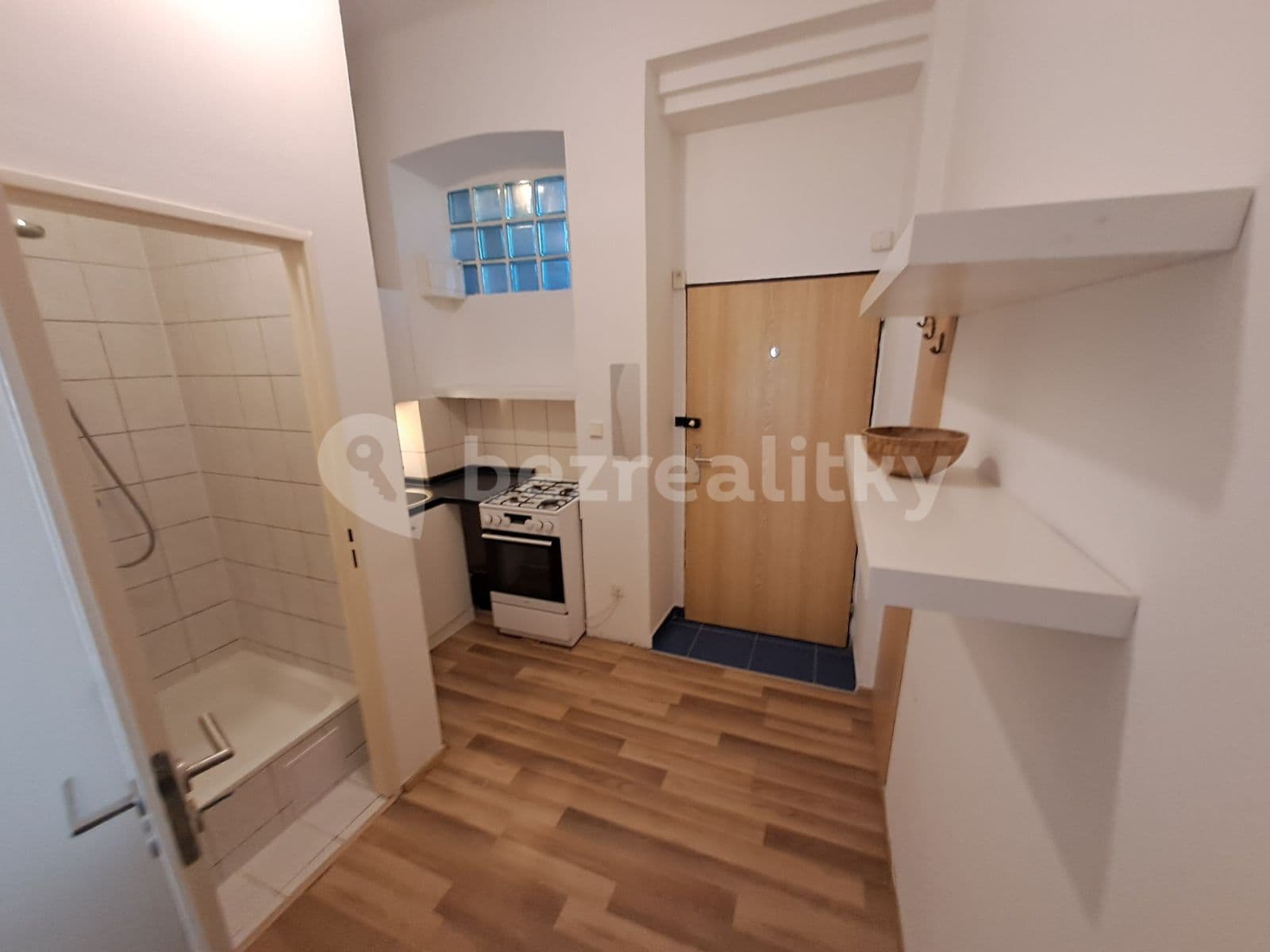 Studio flat to rent, 25 m², Chlumova, Prague, Prague Studio flat to rent, 25 m², Chlumova, Prague, Prague