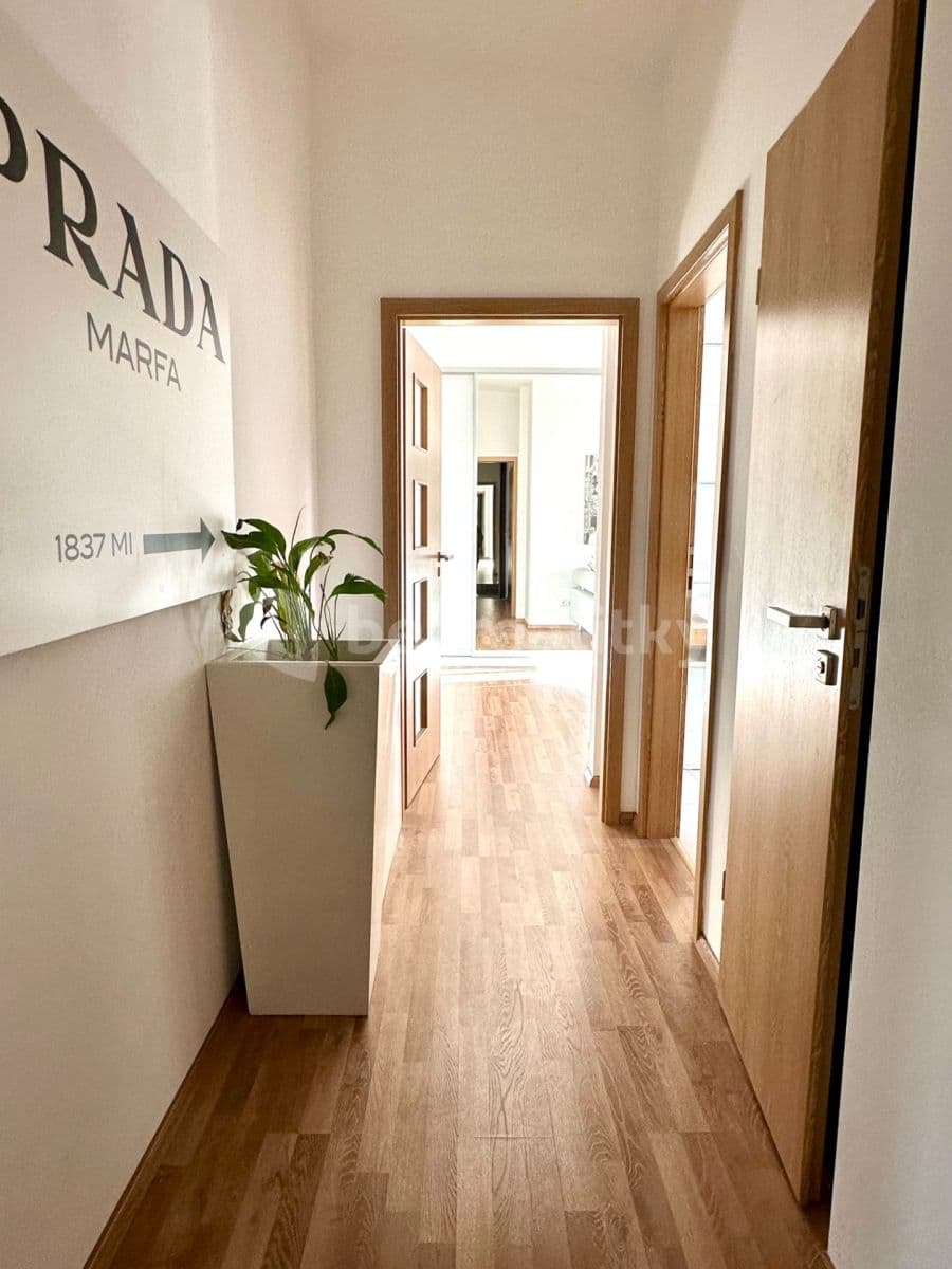 2 bedroom with open-plan kitchen flat to rent, 76 m², Tusarova, Prague, Prague 2 bedroom with open-plan kitchen flat to rent, 76 m², Tusarova, Prague, Prague