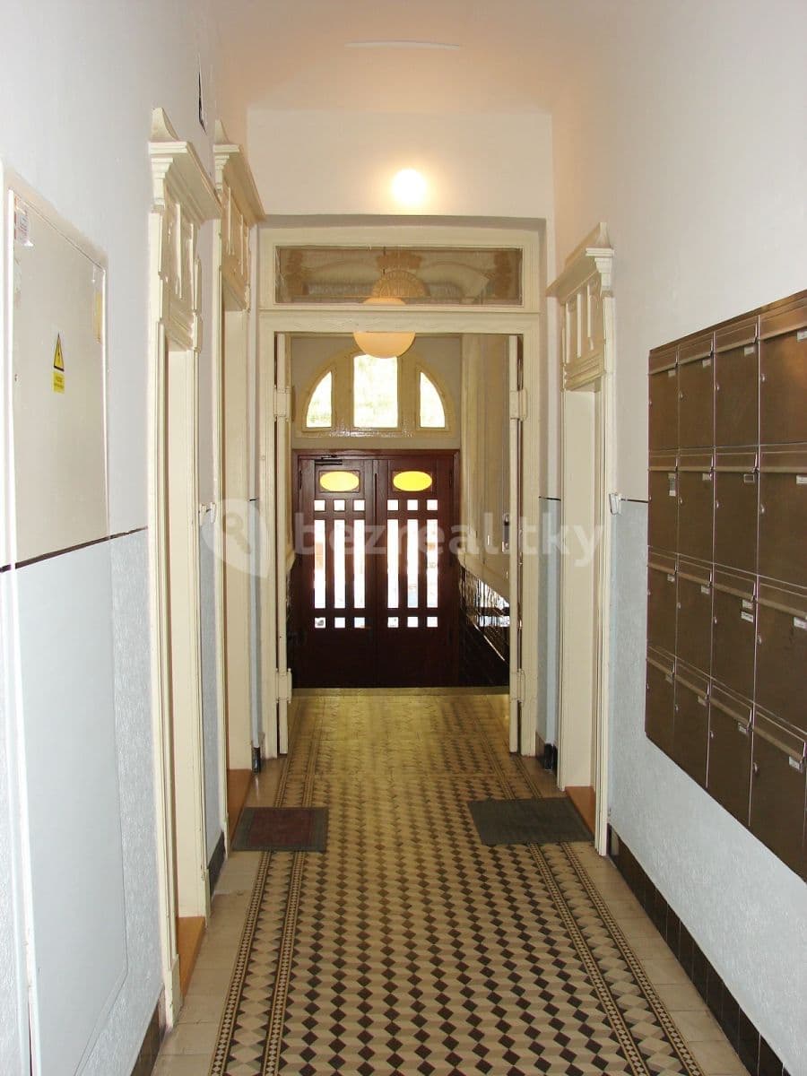 2 bedroom flat to rent, 44 m², Krkonošská, Prague, Prague 2 bedroom flat to rent, 44 m², Krkonošská, Prague, Prague