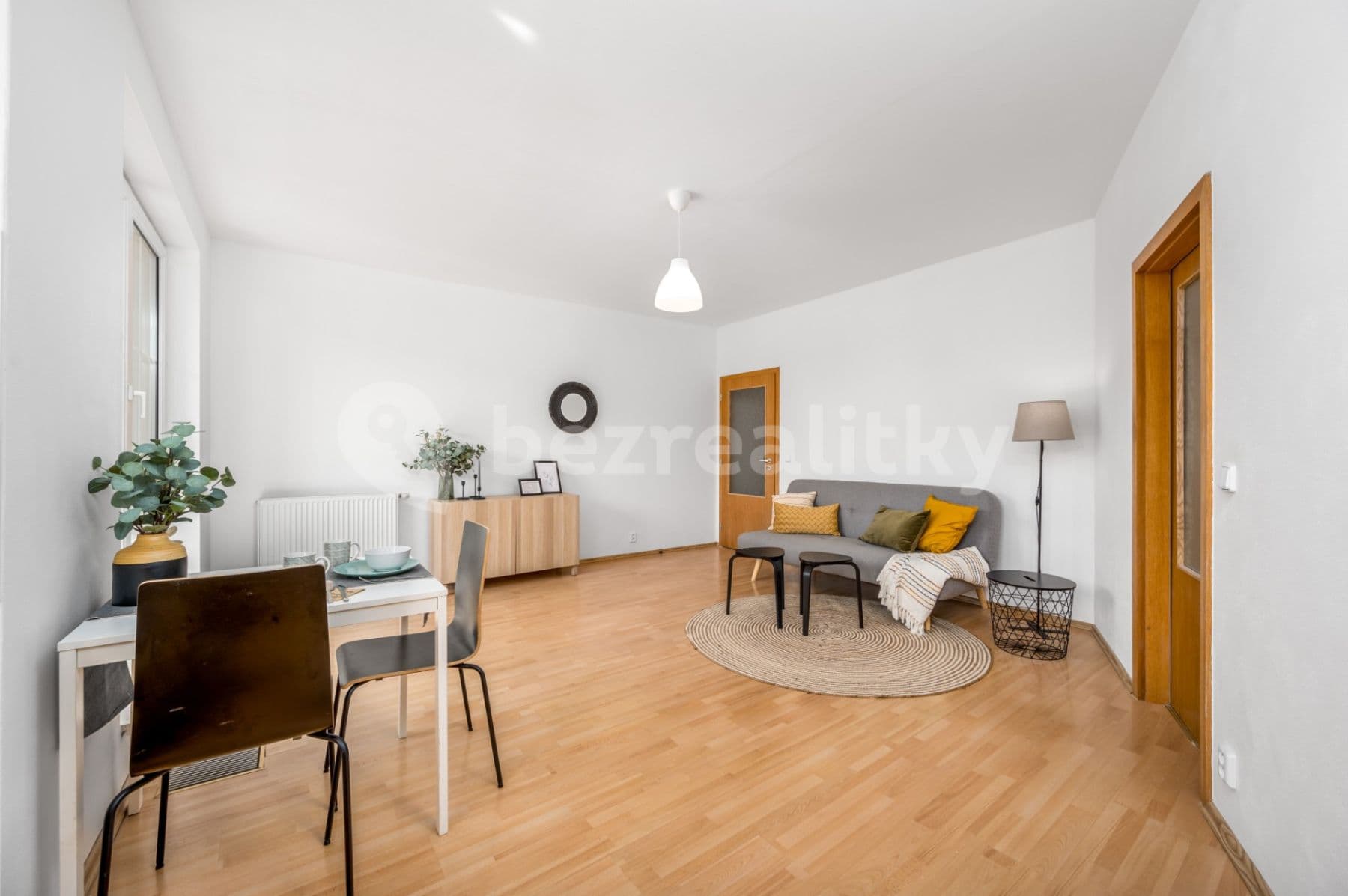 1 bedroom with open-plan kitchen flat to rent, 62 m², Voskovcova, Prague, Prague 1 bedroom with open-plan kitchen flat to rent, 62 m², Voskovcova, Prague, Prague