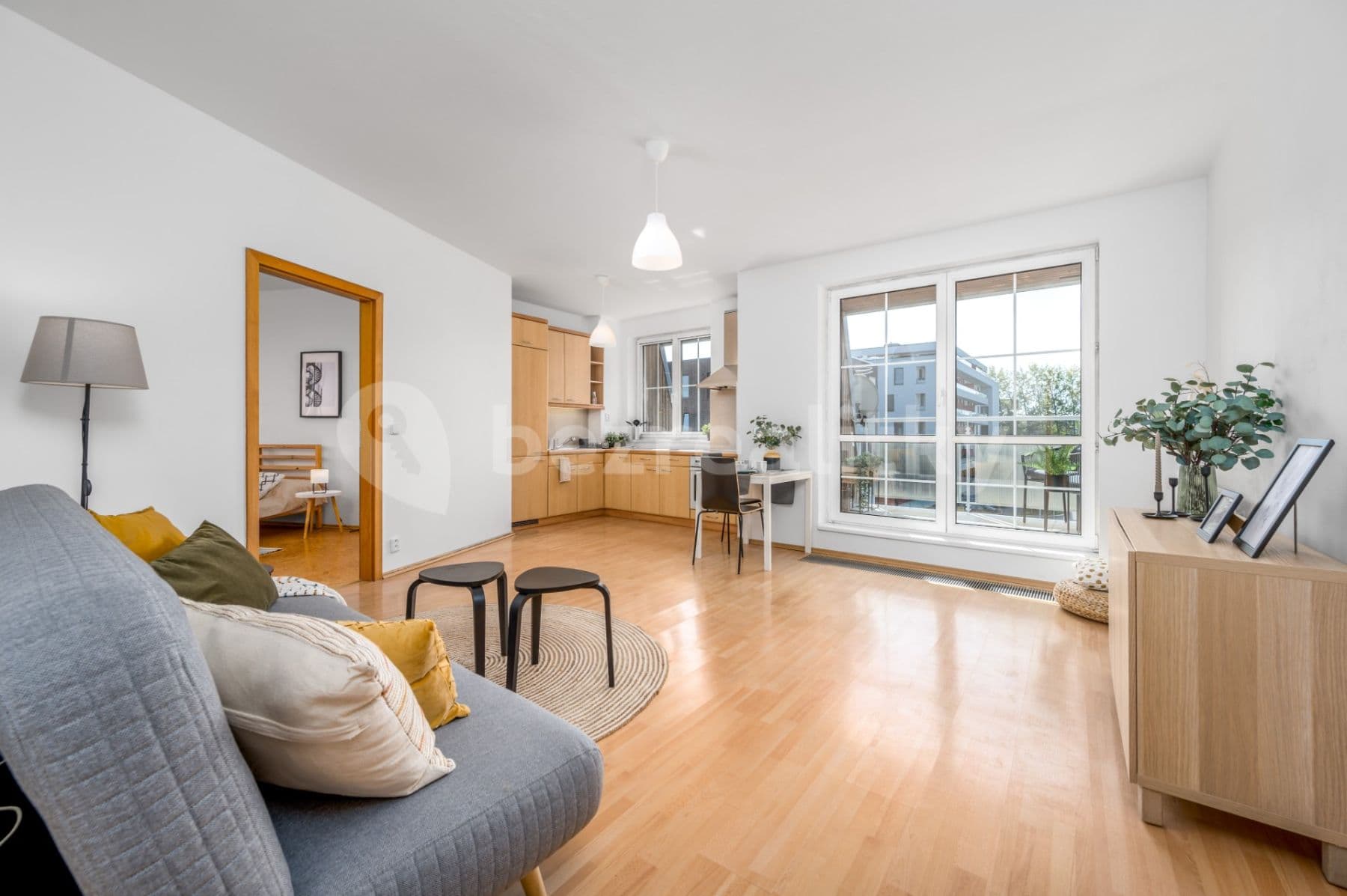 1 bedroom with open-plan kitchen flat to rent, 62 m², Voskovcova, Prague, Prague 1 bedroom with open-plan kitchen flat to rent, 62 m², Voskovcova, Prague, Prague