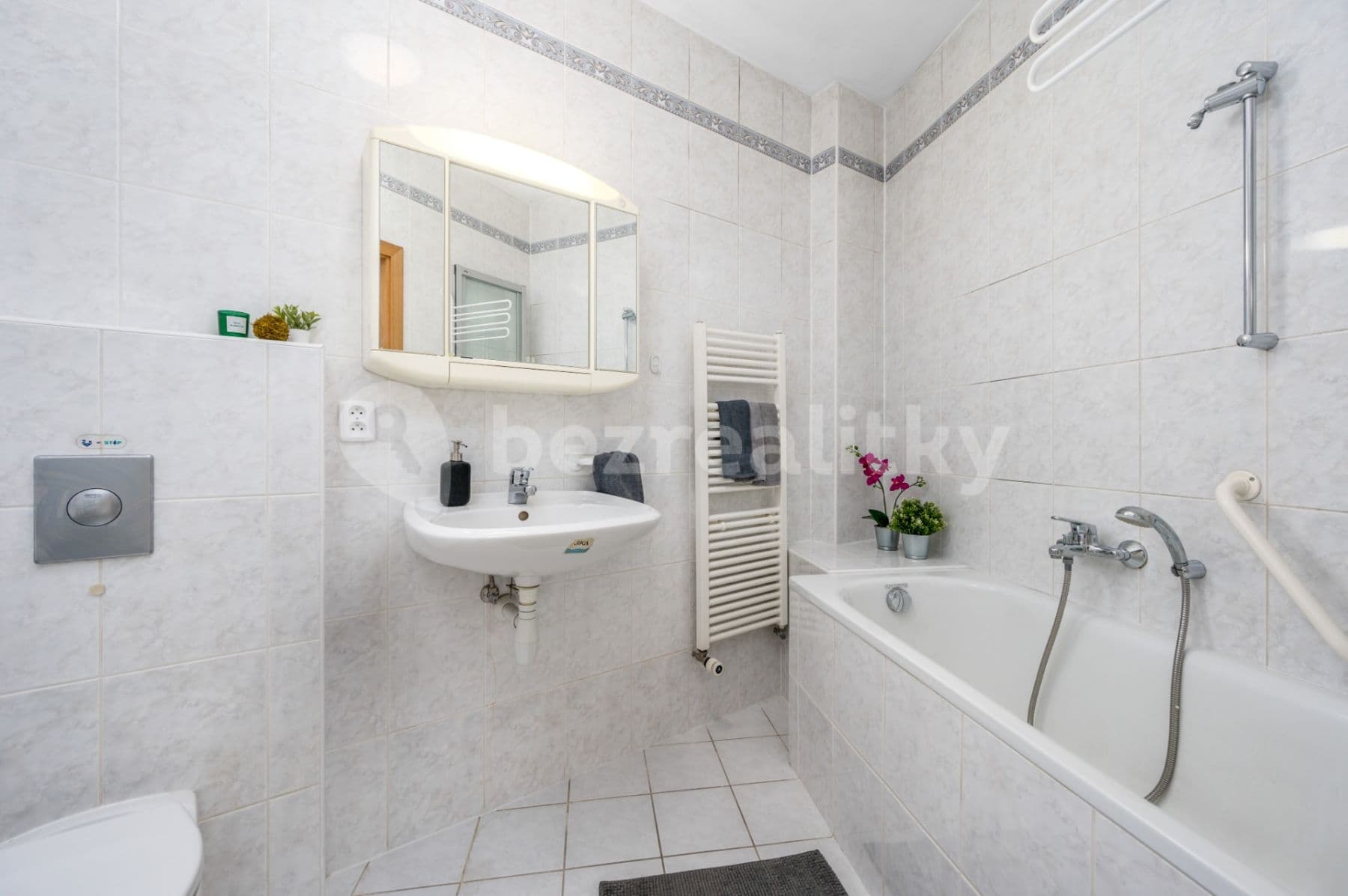 1 bedroom with open-plan kitchen flat to rent, 62 m², Voskovcova, Prague, Prague 1 bedroom with open-plan kitchen flat to rent, 62 m², Voskovcova, Prague, Prague