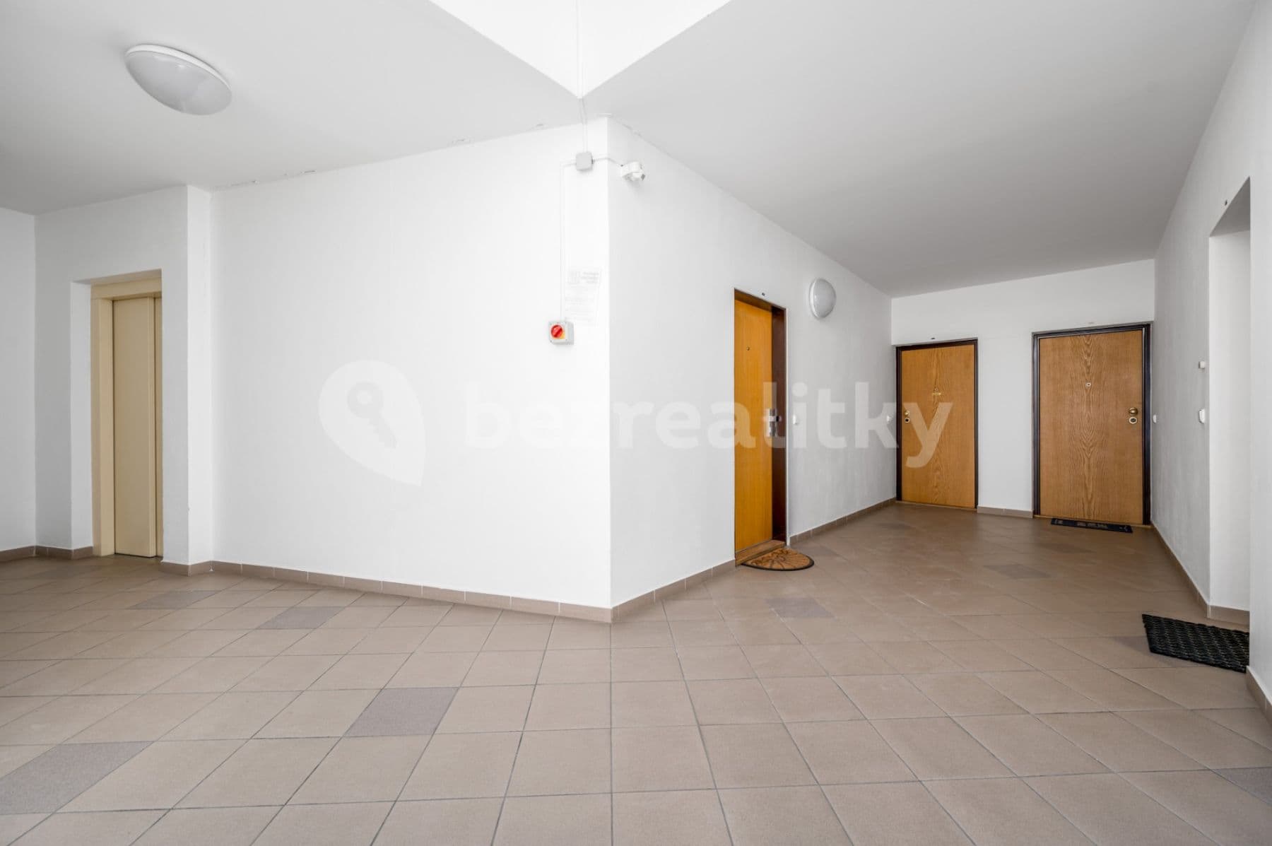 1 bedroom with open-plan kitchen flat to rent, 62 m², Voskovcova, Prague, Prague 1 bedroom with open-plan kitchen flat to rent, 62 m², Voskovcova, Prague, Prague