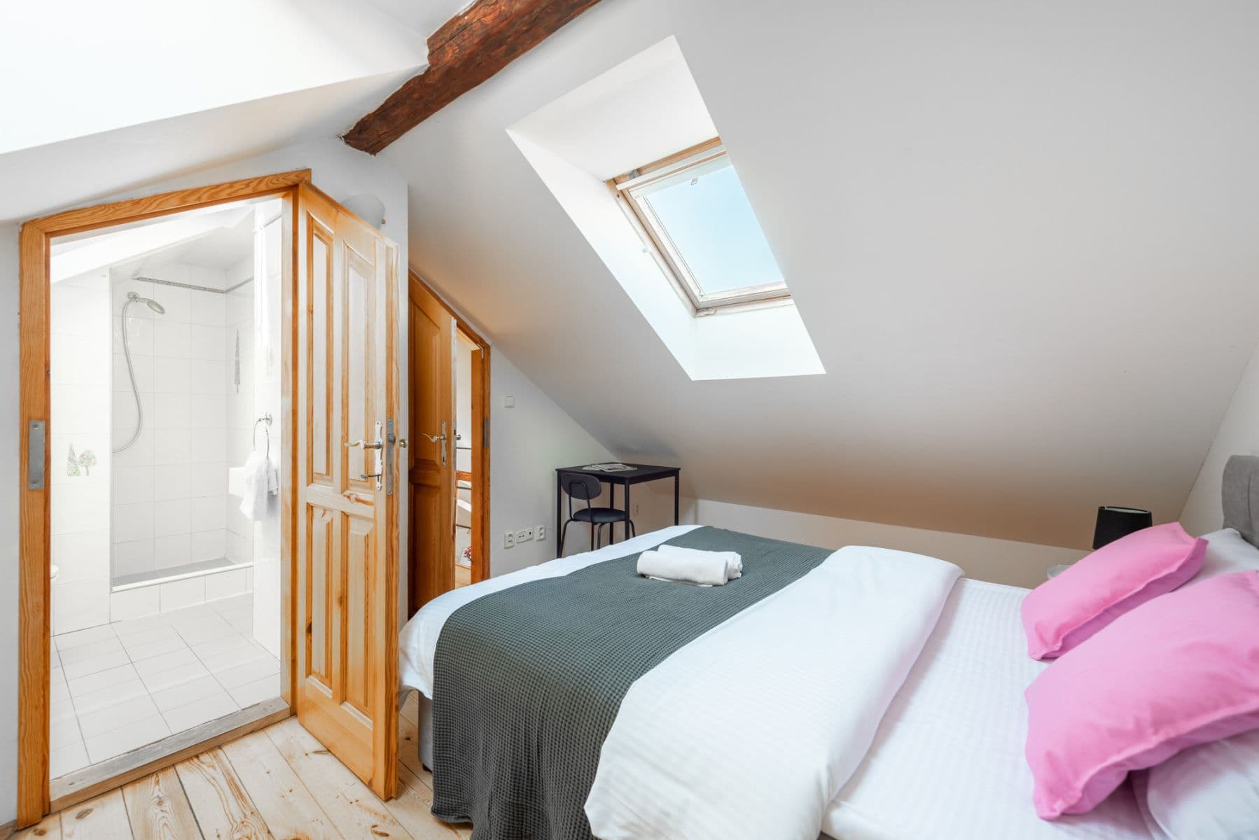 flat to rent, 80 m², Pštrossova, Prague, Prague flat to rent, 80 m², Pštrossova, Prague, Prague