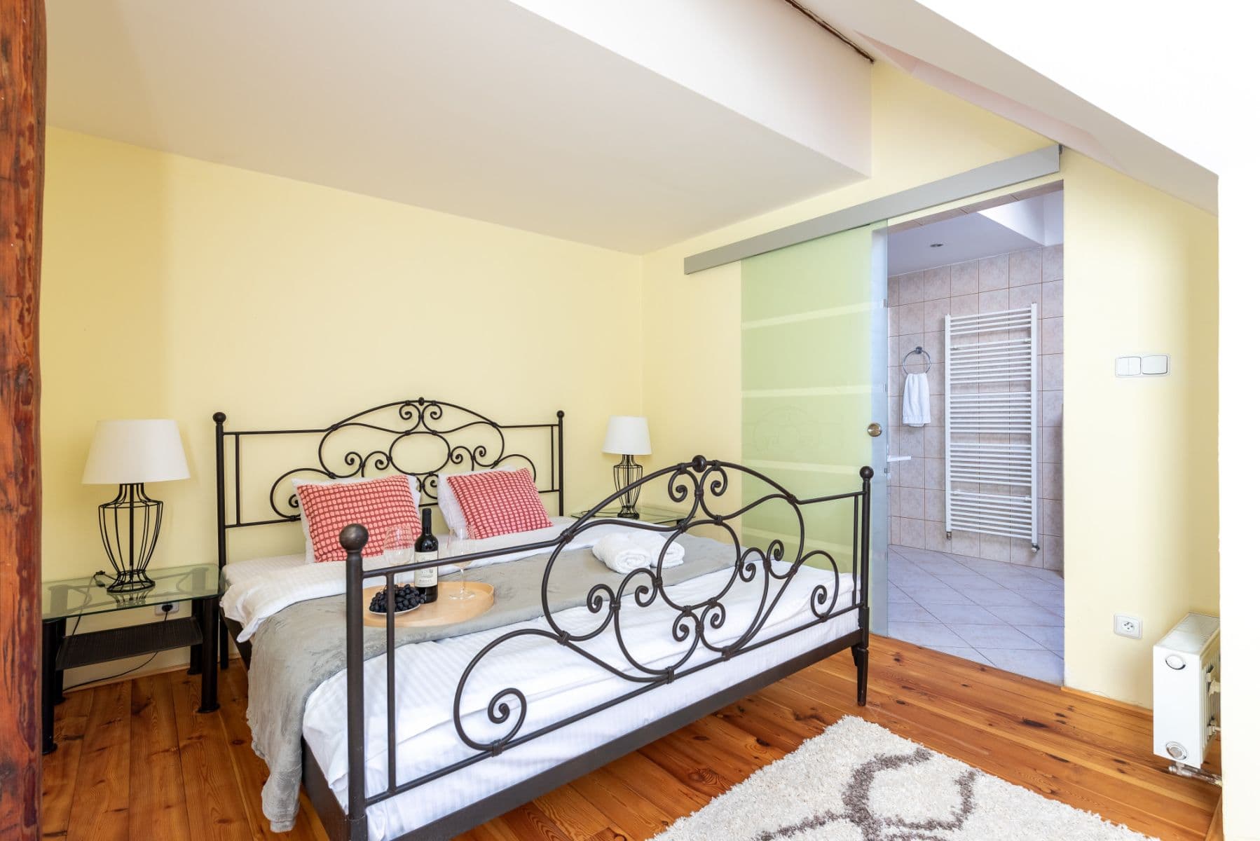 flat to rent, 80 m², Pštrossova, Prague, Prague flat to rent, 80 m², Pštrossova, Prague, Prague