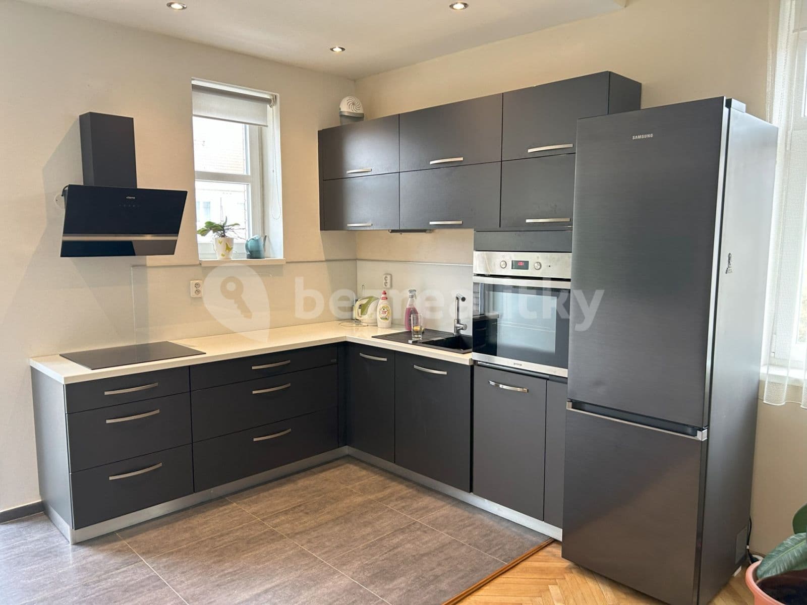 1 bedroom with open-plan kitchen flat to rent, 57 m², Sedlčanská, Prague, Prague 1 bedroom with open-plan kitchen flat to rent, 57 m², Sedlčanská, Prague, Prague