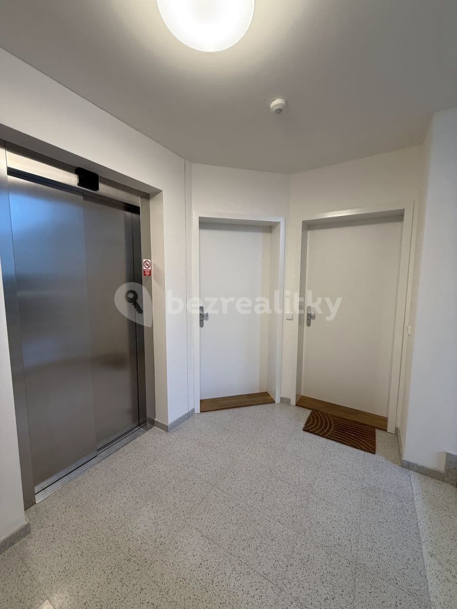 1 bedroom with open-plan kitchen flat to rent, 54 m², Kloboučnická, Prague, Prague 1 bedroom with open-plan kitchen flat to rent, 54 m², Kloboučnická, Prague, Prague