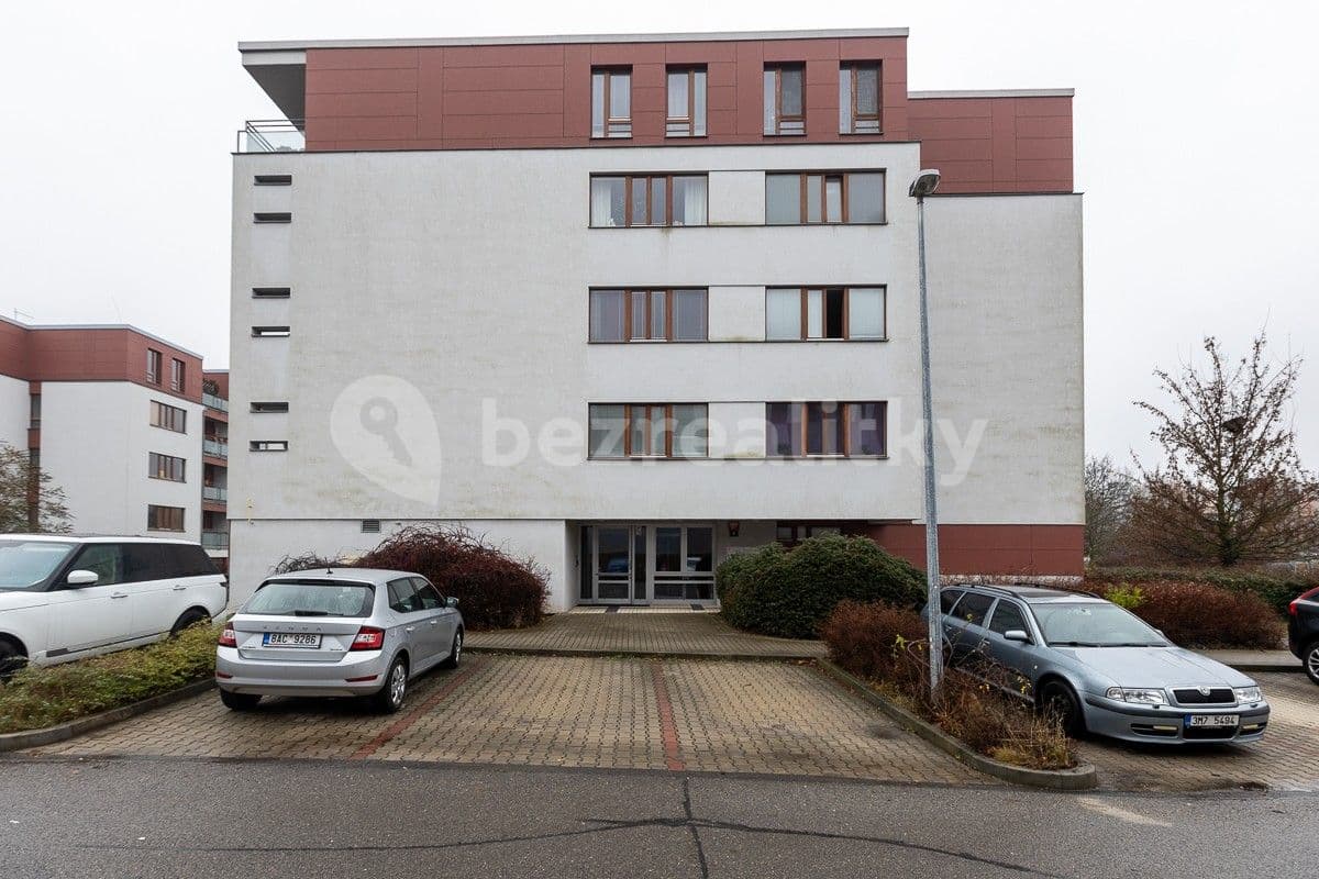 1 bedroom with open-plan kitchen flat to rent, 54 m², Nová kolonie, Prague, Prague 1 bedroom with open-plan kitchen flat to rent, 54 m², Nová kolonie, Prague, Prague