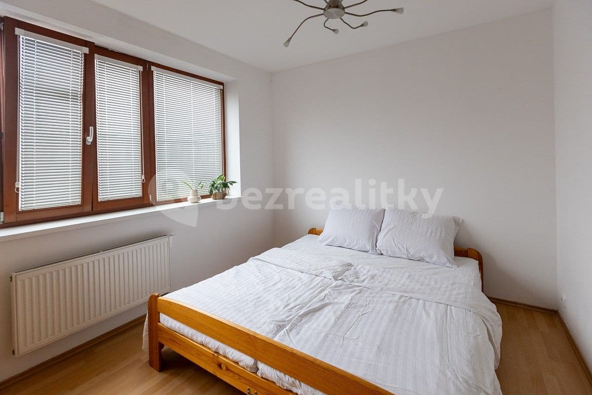 1 bedroom with open-plan kitchen flat to rent, 54 m², Nová kolonie, Prague, Prague 1 bedroom with open-plan kitchen flat to rent, 54 m², Nová kolonie, Prague, Prague