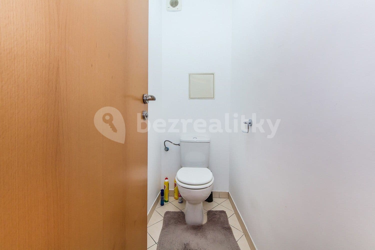 1 bedroom with open-plan kitchen flat to rent, 54 m², Nová kolonie, Prague, Prague 1 bedroom with open-plan kitchen flat to rent, 54 m², Nová kolonie, Prague, Prague