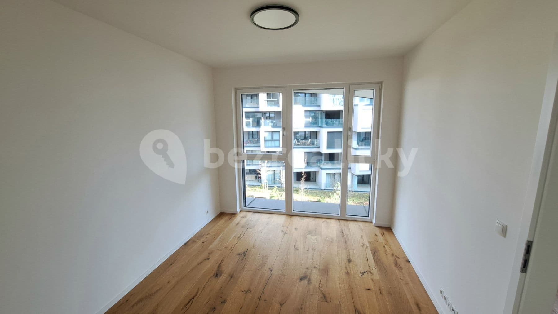 1 bedroom with open-plan kitchen flat to rent, 55 m², Hagiborská, Prague, Prague 1 bedroom with open-plan kitchen flat to rent, 55 m², Hagiborská, Prague, Prague