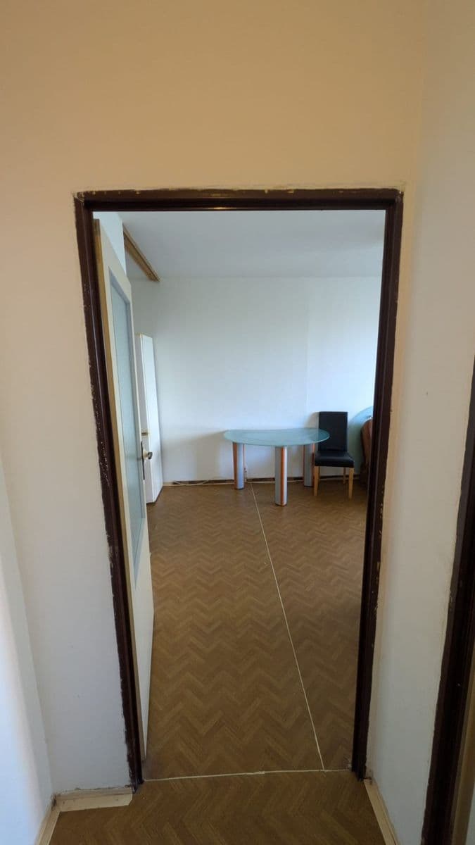 1 bedroom with open-plan kitchen flat to rent, 48 m², Galandova, Prague, Prague 1 bedroom with open-plan kitchen flat to rent, 48 m², Galandova, Prague, Prague