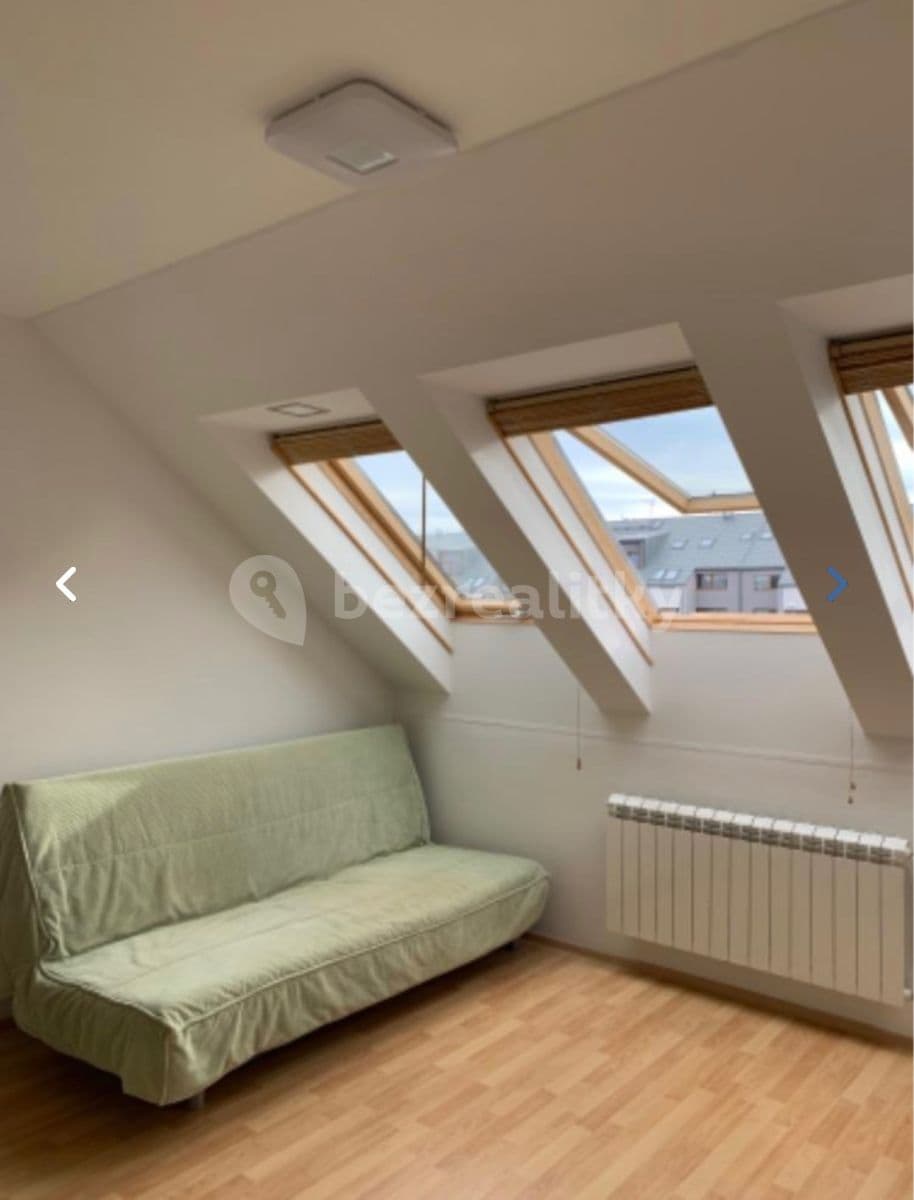 Studio flat to rent, 33 m², Kestřanská, Prague, Prague Studio flat to rent, 33 m², Kestřanská, Prague, Prague