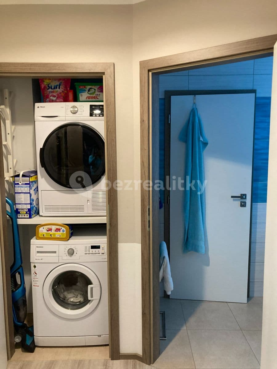 2 bedroom with open-plan kitchen flat to rent, 75 m², Nad Plovárnou, Jihlava, Vysočina Region 2 bedroom with open-plan kitchen flat to rent, 75 m², Nad Plovárnou, Jihlava, Vysočina Region