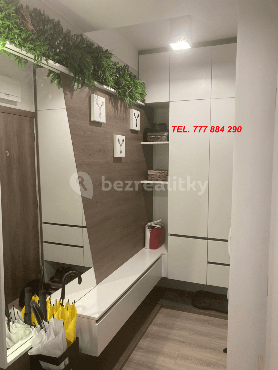 2 bedroom with open-plan kitchen flat to rent, 75 m², Nad Plovárnou, Jihlava, Vysočina Region 2 bedroom with open-plan kitchen flat to rent, 75 m², Nad Plovárnou, Jihlava, Vysočina Region