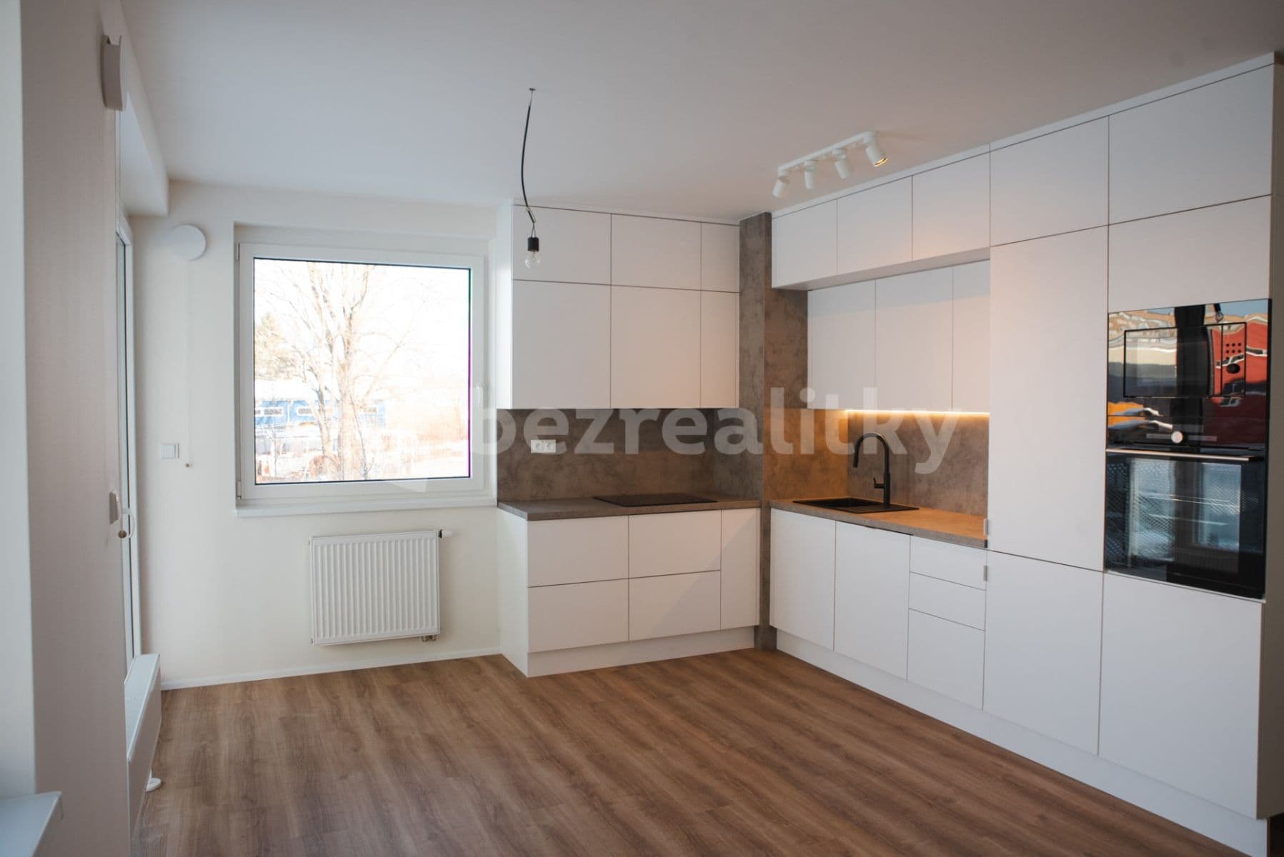 2 bedroom with open-plan kitchen flat to rent, 78 m², Čakovická, Prague, Prague 2 bedroom with open-plan kitchen flat to rent, 78 m², Čakovická, Prague, Prague
