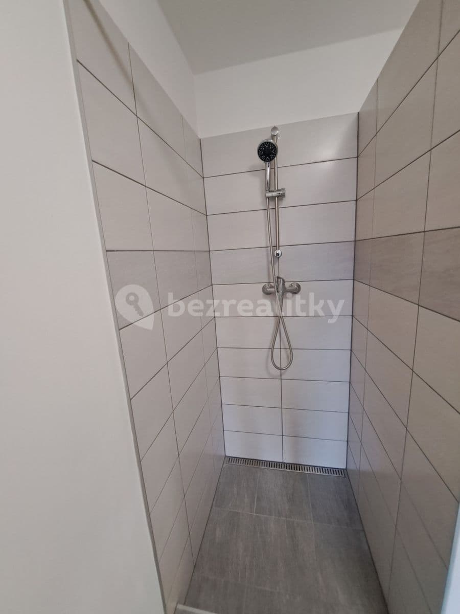 2 bedroom with open-plan kitchen flat to rent, 60 m², Bratrská, Bystřice nad Pernštejnem, Vysočina Region 2 bedroom with open-plan kitchen flat to rent, 60 m², Bratrská, Bystřice nad Pernštejnem, Vysočina Region