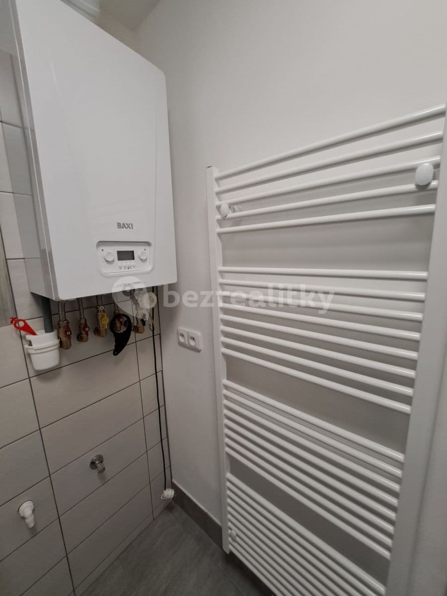 2 bedroom with open-plan kitchen flat to rent, 60 m², Bratrská, Bystřice nad Pernštejnem, Vysočina Region 2 bedroom with open-plan kitchen flat to rent, 60 m², Bratrská, Bystřice nad Pernštejnem, Vysočina Region