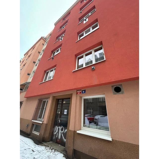 1 bedroom with open-plan kitchen flat to rent, 49 m², Viklefova, Prague, Prague 1 bedroom with open-plan kitchen flat to rent, 49 m², Viklefova, Prague, Prague