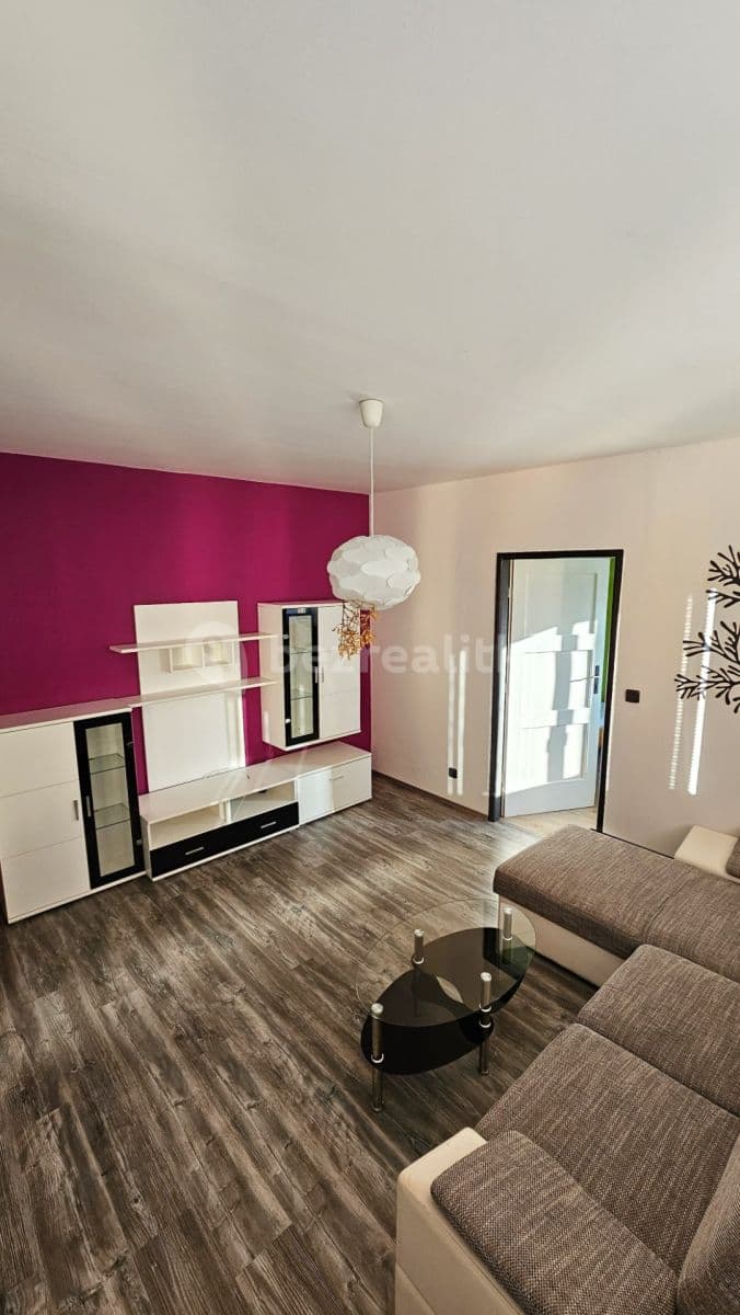 1 bedroom with open-plan kitchen flat to rent, 45 m², Humpolecká, Prague, Prague 1 bedroom with open-plan kitchen flat to rent, 45 m², Humpolecká, Prague, Prague