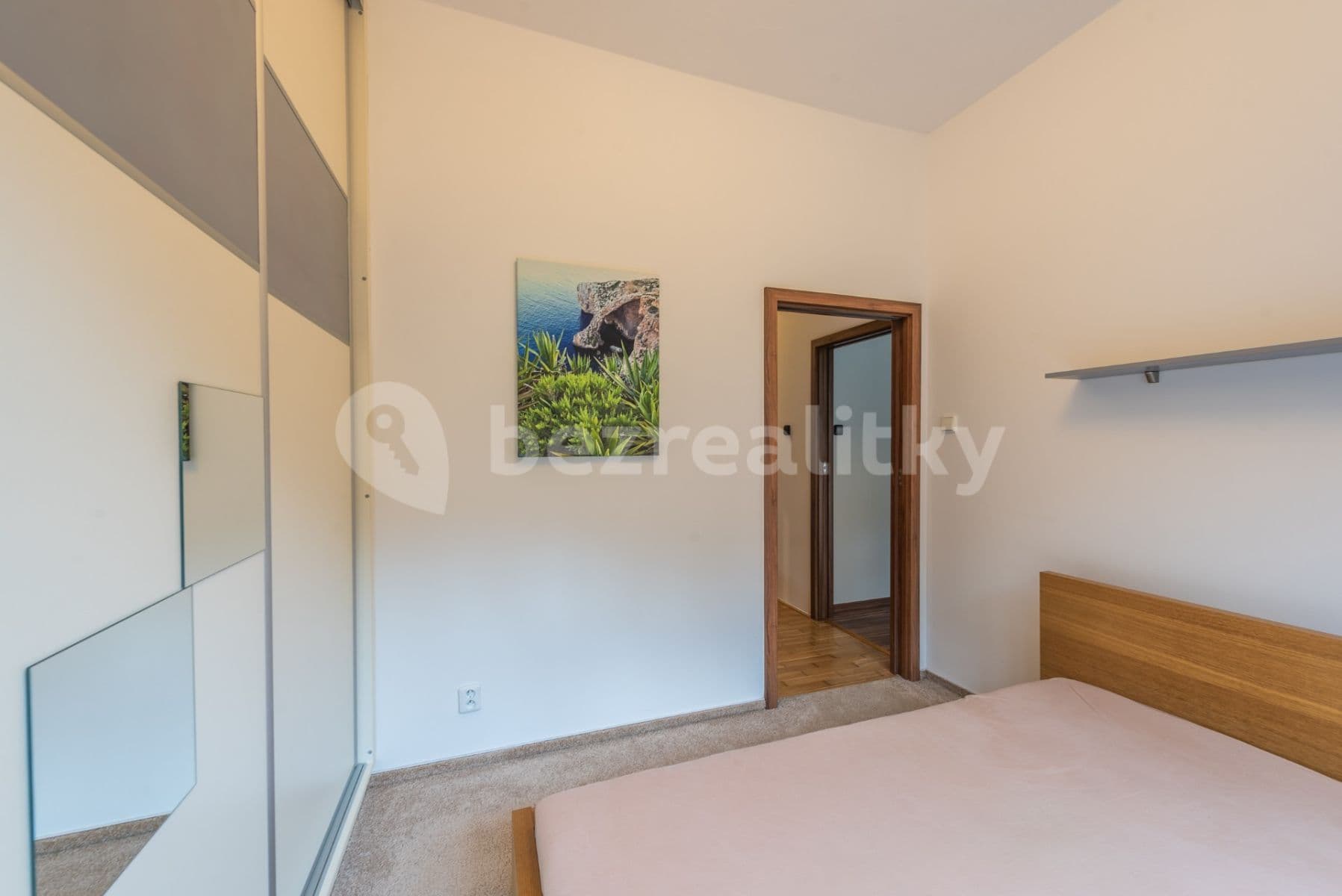 2 bedroom with open-plan kitchen flat to rent, 54 m², Jeremenkova, Prague, Prague 2 bedroom with open-plan kitchen flat to rent, 54 m², Jeremenkova, Prague, Prague