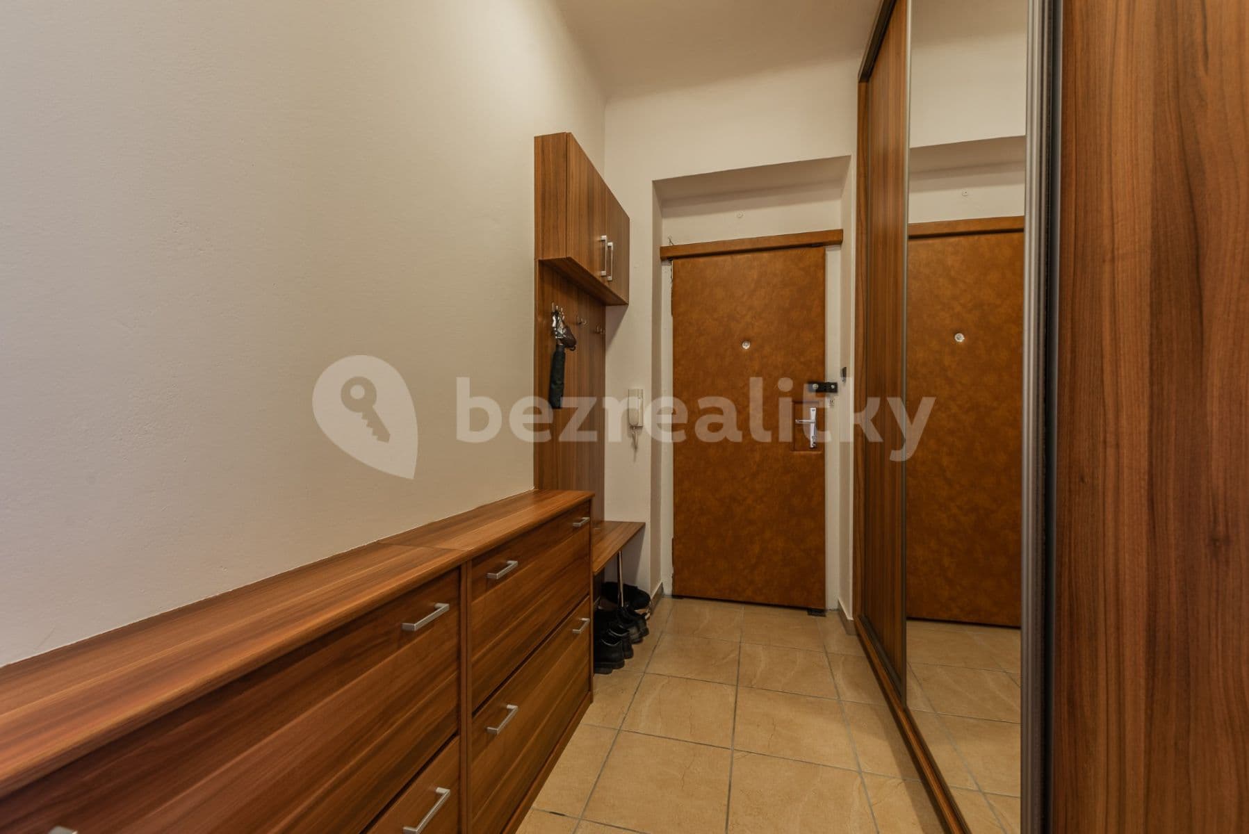 2 bedroom with open-plan kitchen flat to rent, 54 m², Jeremenkova, Prague, Prague 2 bedroom with open-plan kitchen flat to rent, 54 m², Jeremenkova, Prague, Prague