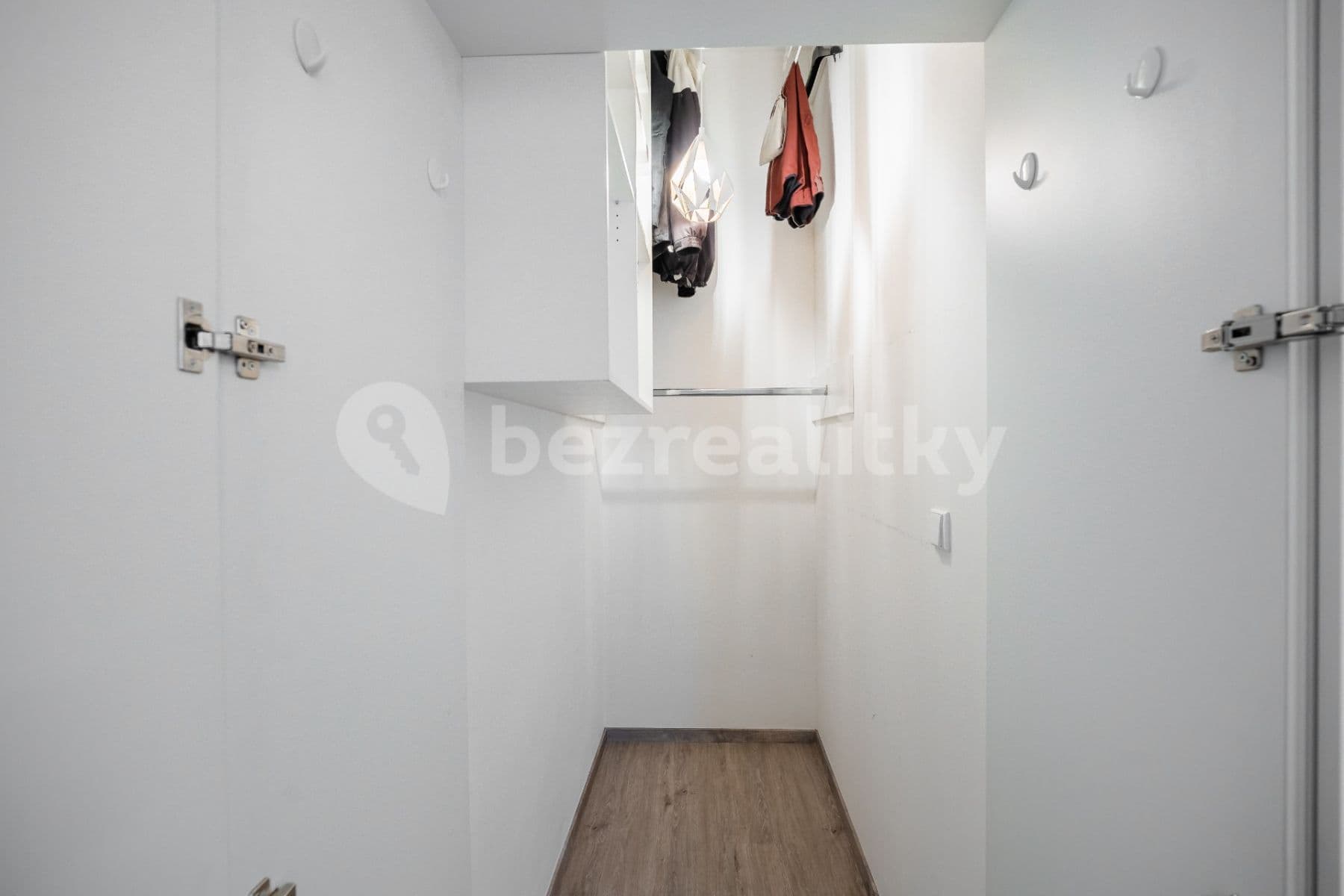 1 bedroom with open-plan kitchen flat to rent, 48 m², Plynární, Prague, Prague 1 bedroom with open-plan kitchen flat to rent, 48 m², Plynární, Prague, Prague