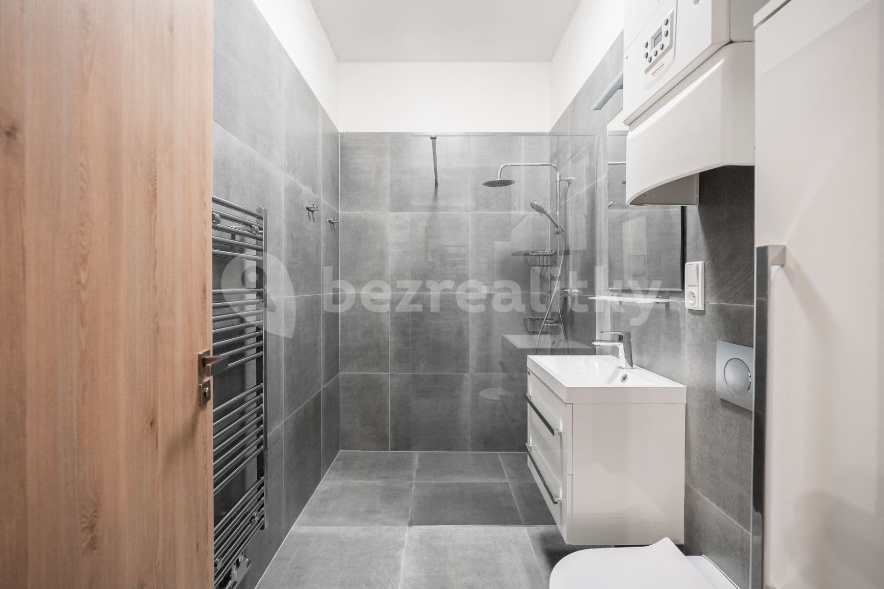 1 bedroom with open-plan kitchen flat to rent, 48 m², Plynární, Prague, Prague 1 bedroom with open-plan kitchen flat to rent, 48 m², Plynární, Prague, Prague