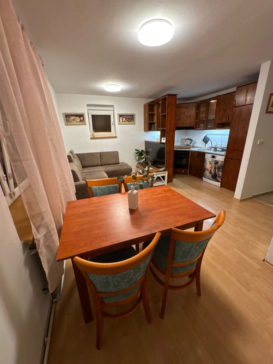 2 bedroom flat to rent, 50 m², Lovinského, Bratislava - mestská časť Staré Mesto, Bratislavský Region 2 bedroom flat to rent, 50 m², Lovinského, Bratislava - mestská časť Staré Mesto, Bratislavský Region