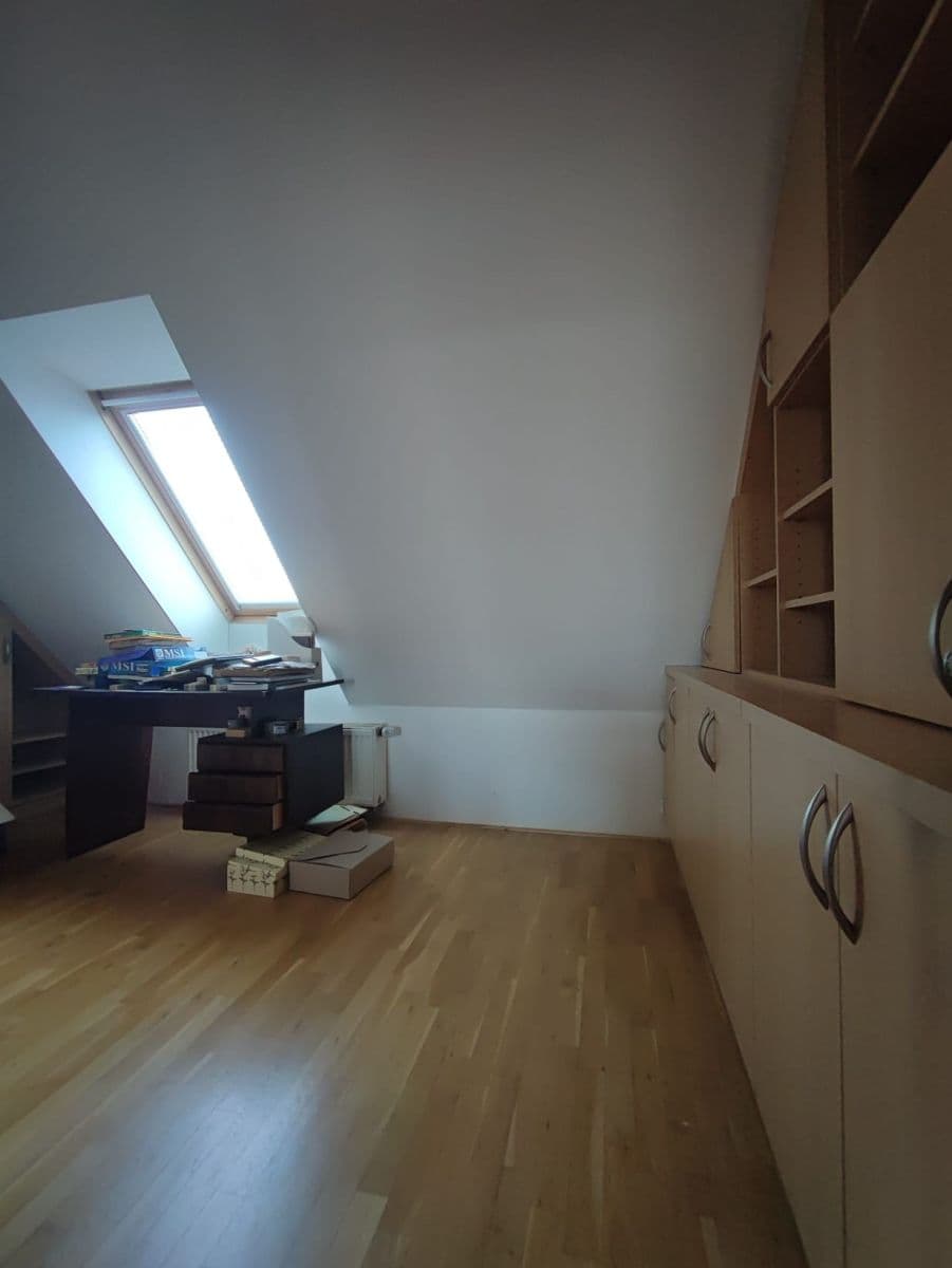 2 bedroom with open-plan kitchen flat for sale, 65 m², Kounicova, Brno, Jihomoravský Region 2 bedroom with open-plan kitchen flat for sale, 65 m², Kounicova, Brno, Jihomoravský Region