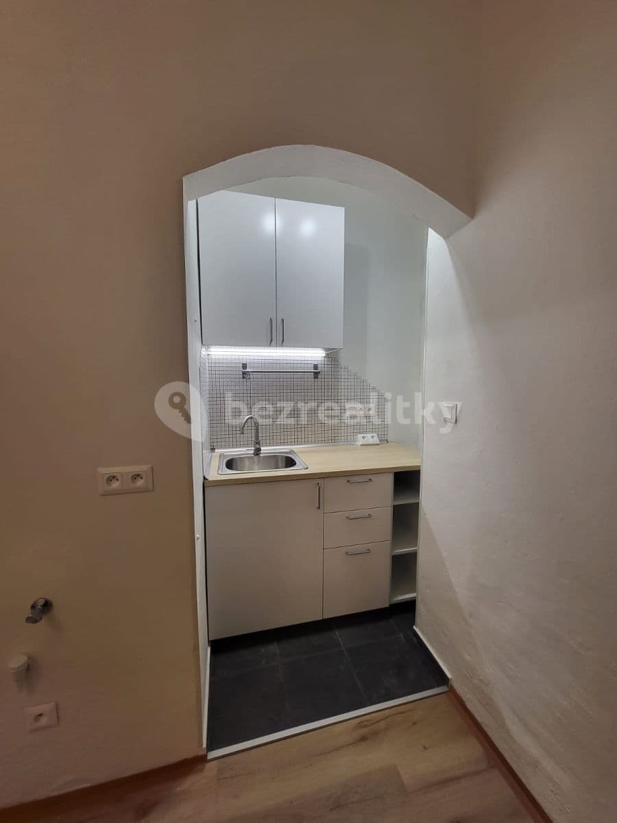 Studio flat to rent, 18 m², Jana Masaryka, Prague, Prague Studio flat to rent, 18 m², Jana Masaryka, Prague, Prague