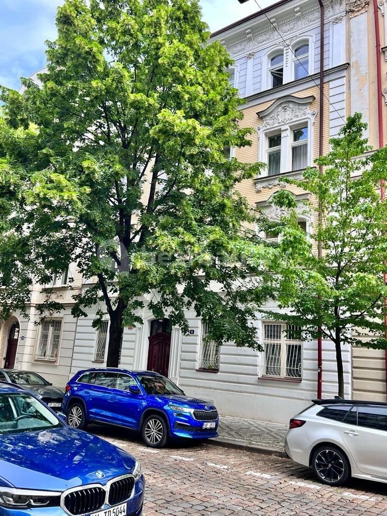 1 bedroom with open-plan kitchen flat to rent, 40 m², Na Kozačce, Prague, Prague 1 bedroom with open-plan kitchen flat to rent, 40 m², Na Kozačce, Prague, Prague