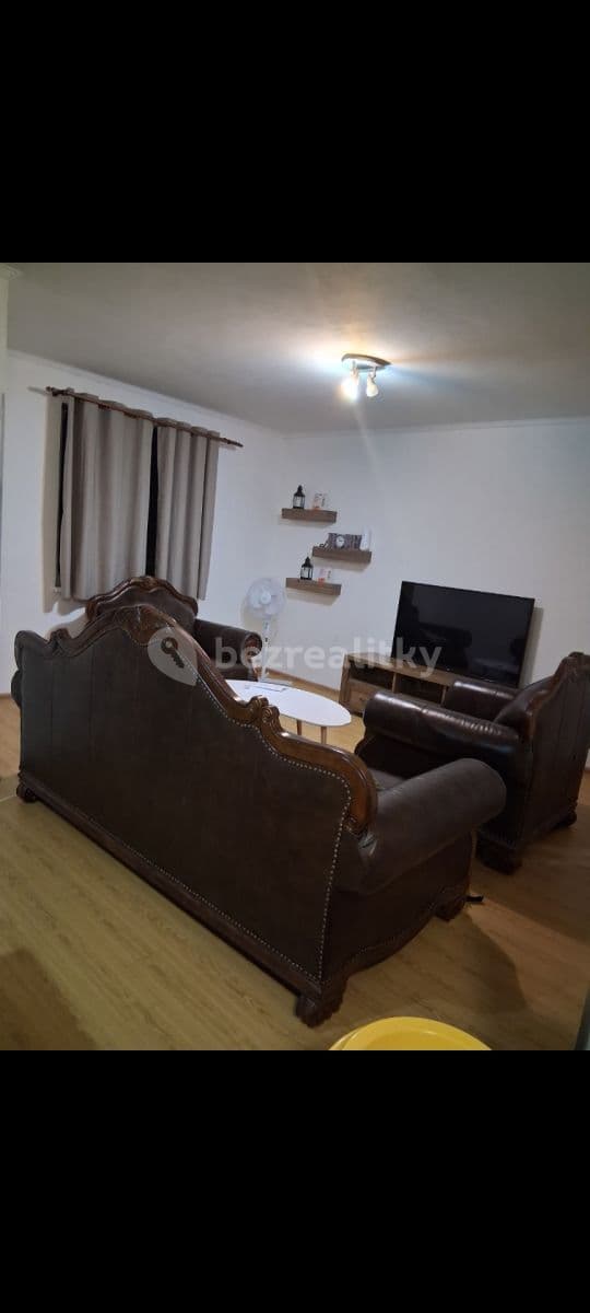 1 bedroom with open-plan kitchen flat to rent, 62 m², Chmelová, Vestec, Středočeský Region 1 bedroom with open-plan kitchen flat to rent, 62 m², Chmelová, Vestec, Středočeský Region