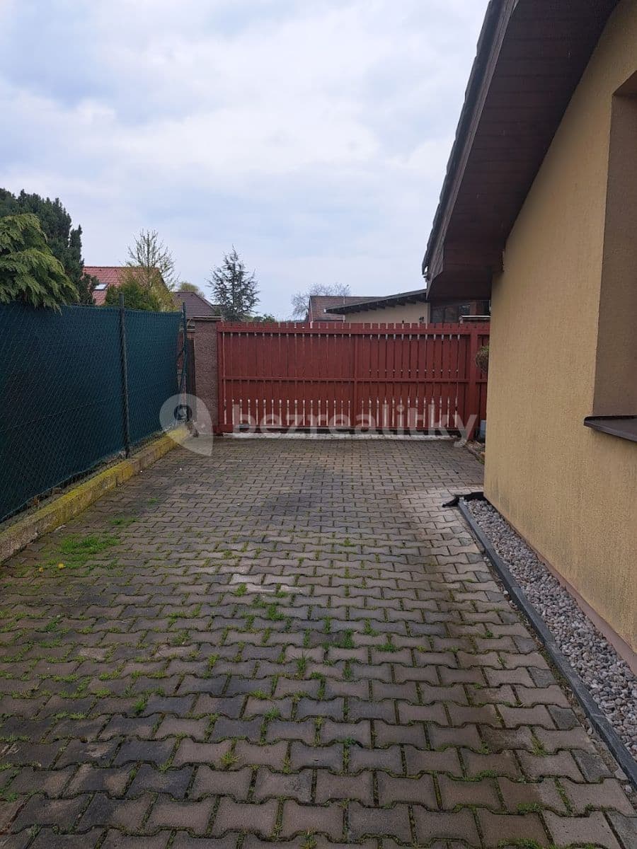 house to rent, 130 m², Dlážděná, Postřižín, Středočeský Region house to rent, 130 m², Dlážděná, Postřižín, Středočeský Region