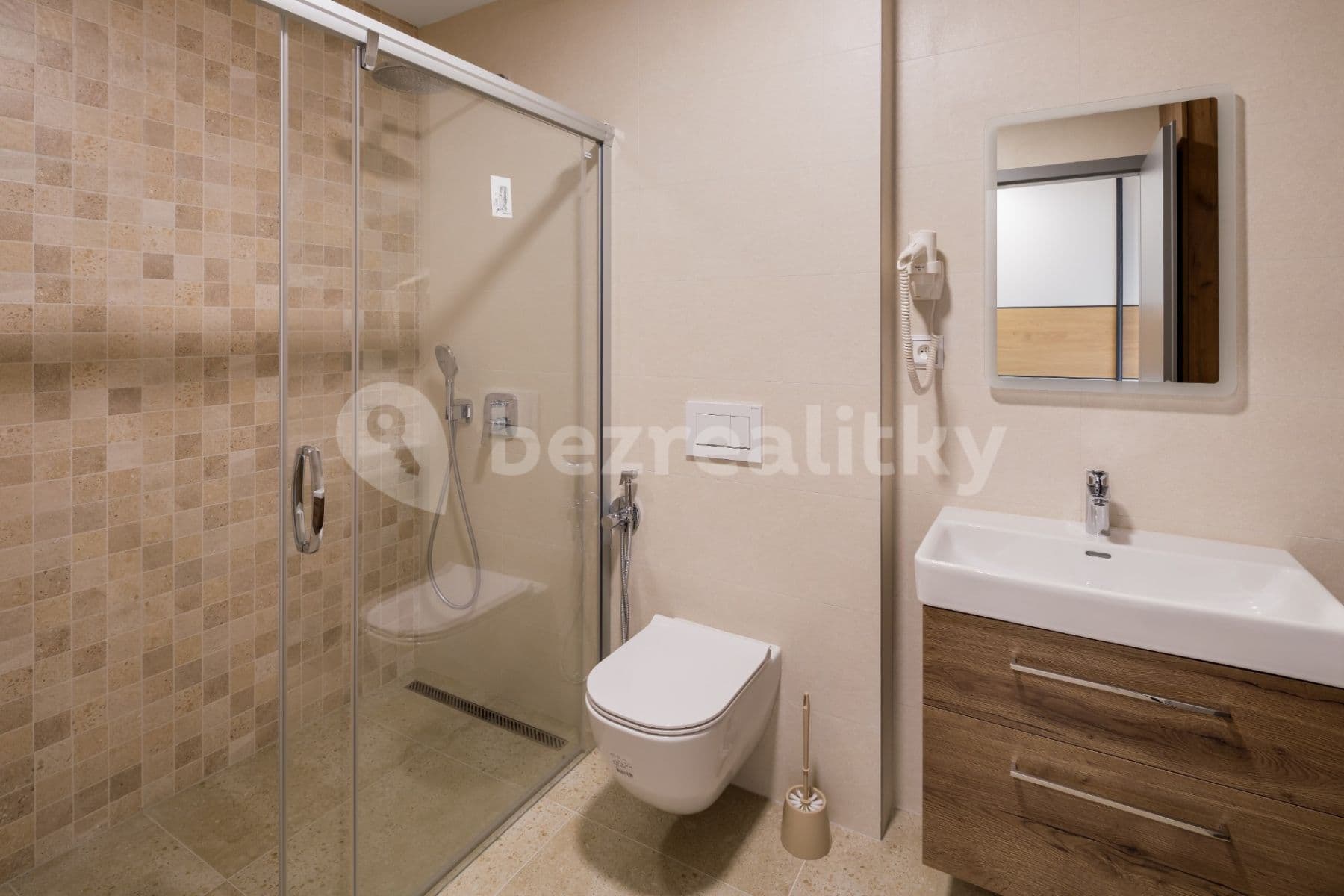 Studio flat to rent, 42 m², Kamýcká, Prague, Prague Studio flat to rent, 42 m², Kamýcká, Prague, Prague