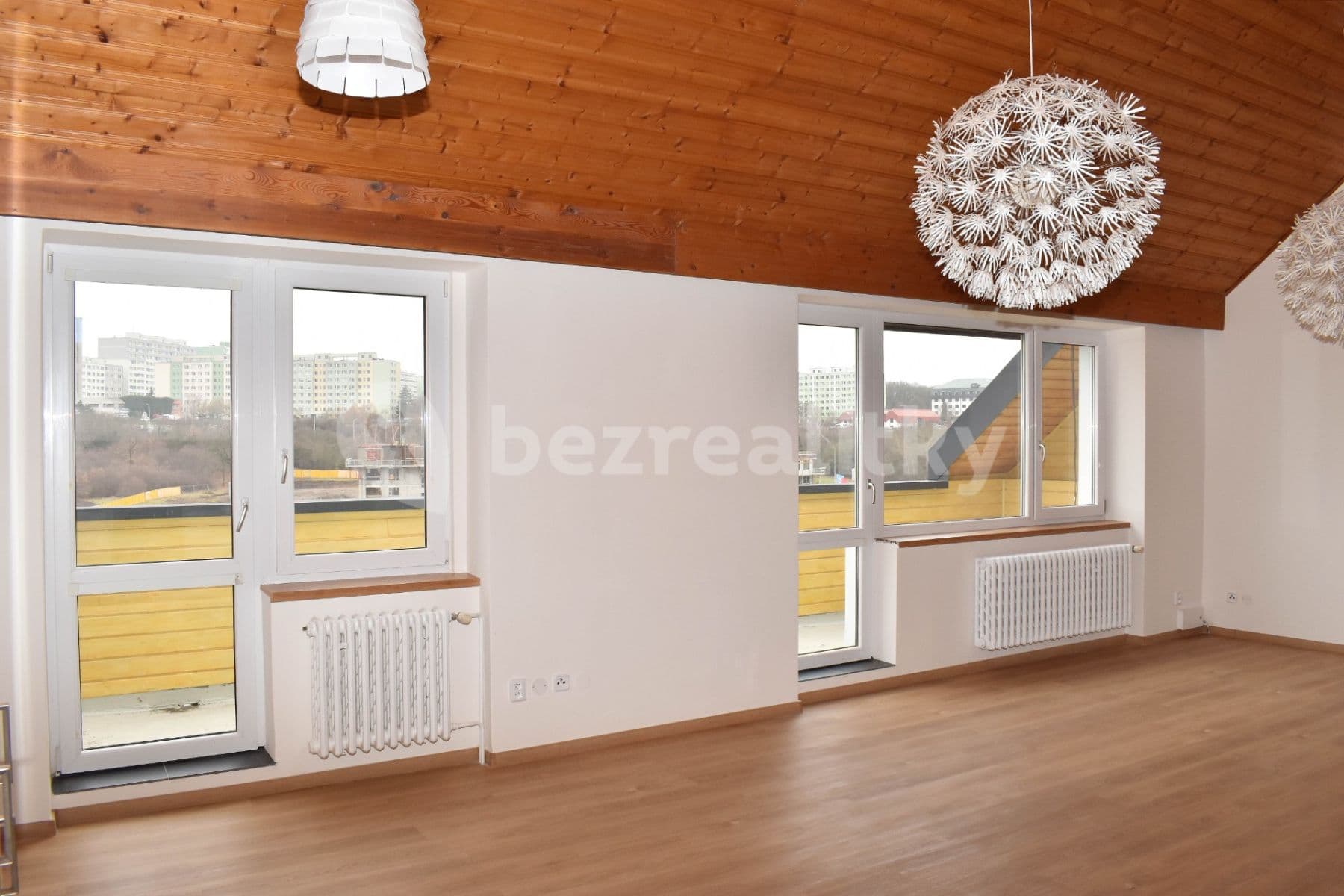 3 bedroom with open-plan kitchen flat to rent, 98 m², Kloboukova, Prague, Prague 3 bedroom with open-plan kitchen flat to rent, 98 m², Kloboukova, Prague, Prague