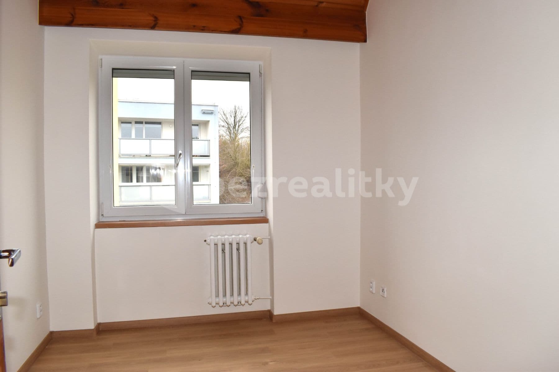 3 bedroom with open-plan kitchen flat to rent, 98 m², Kloboukova, Prague, Prague 3 bedroom with open-plan kitchen flat to rent, 98 m², Kloboukova, Prague, Prague