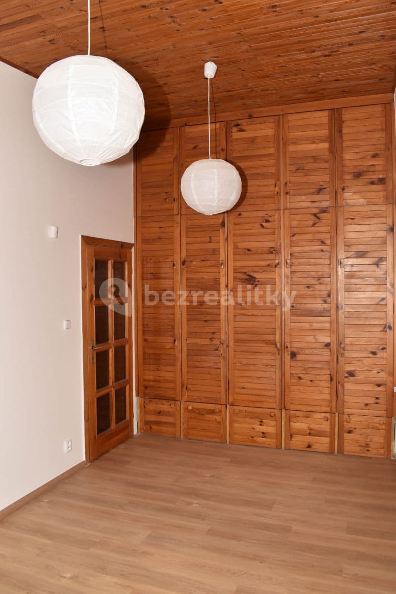 3 bedroom with open-plan kitchen flat to rent, 98 m², Kloboukova, Prague, Prague 3 bedroom with open-plan kitchen flat to rent, 98 m², Kloboukova, Prague, Prague