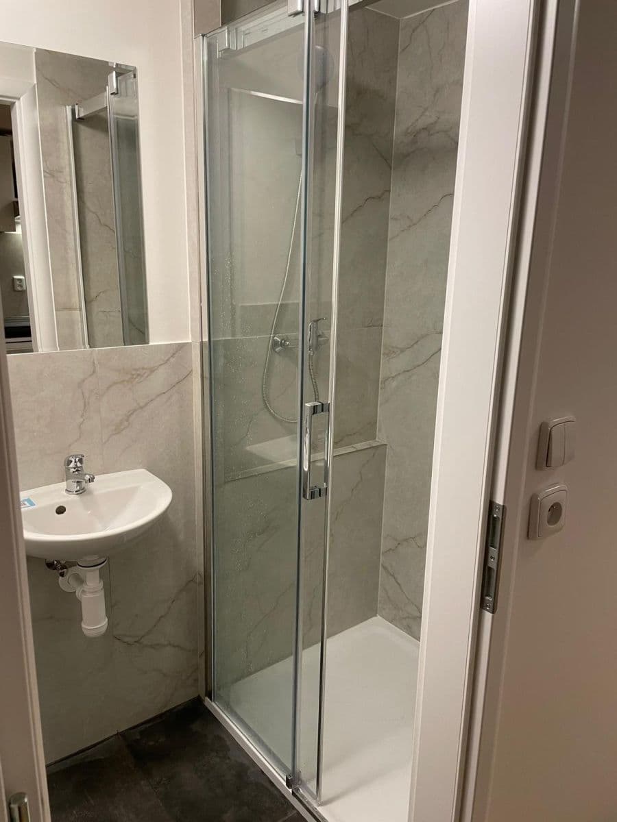 Studio flat to rent, 19 m², Křížová, Prague, Prague Studio flat to rent, 19 m², Křížová, Prague, Prague