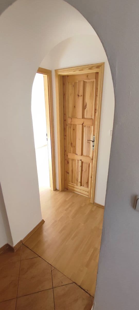 5 bedroom flat to rent, 60 m², Rákosníkova, Neveklov, Středočeský Region 5 bedroom flat to rent, 60 m², Rákosníkova, Neveklov, Středočeský Region