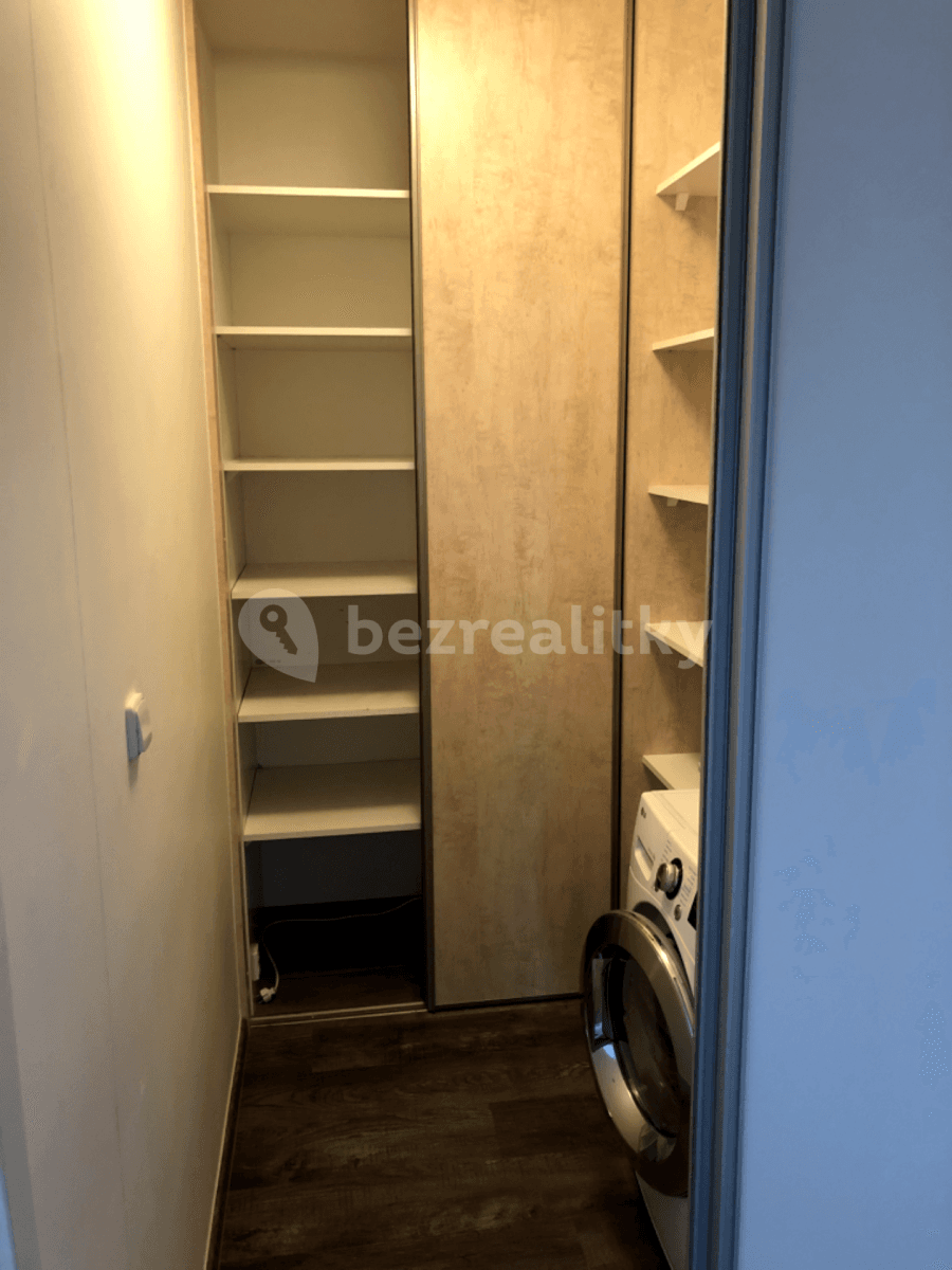 3 bedroom flat to rent, 63 m², Valachův žleb, Zlín, Zlínský Region 3 bedroom flat to rent, 63 m², Valachův žleb, Zlín, Zlínský Region