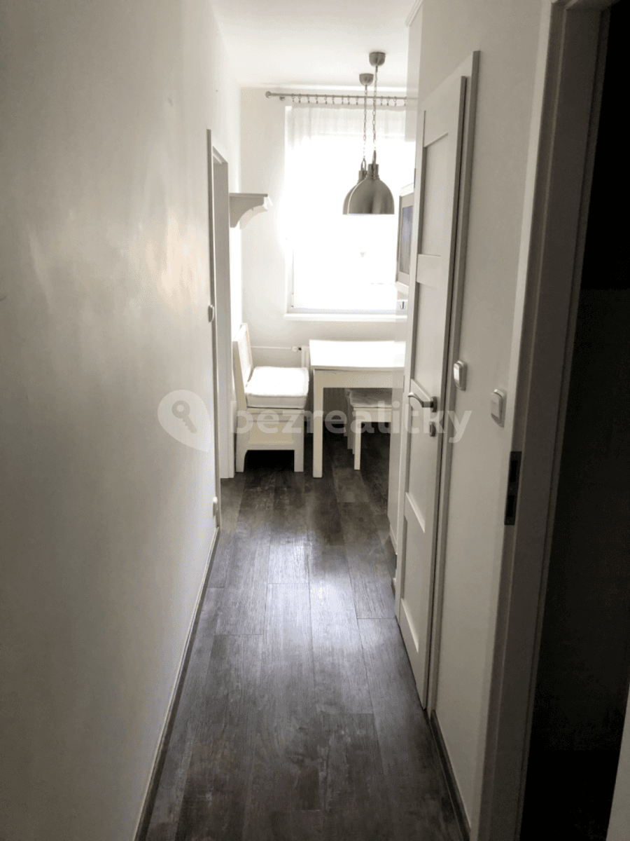 3 bedroom flat to rent, 63 m², Valachův žleb, Zlín, Zlínský Region 3 bedroom flat to rent, 63 m², Valachův žleb, Zlín, Zlínský Region
