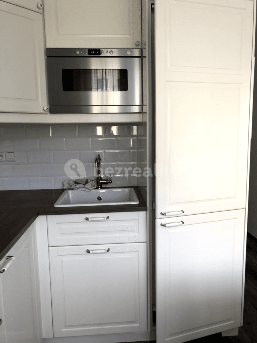 3 bedroom flat to rent, 63 m², Valachův žleb, Zlín, Zlínský Region 3 bedroom flat to rent, 63 m², Valachův žleb, Zlín, Zlínský Region