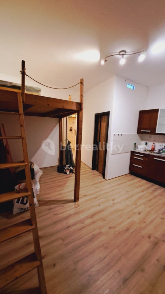 Studio flat to rent, 30 m², U Křížku, Prague, Prague Studio flat to rent, 30 m², U Křížku, Prague, Prague
