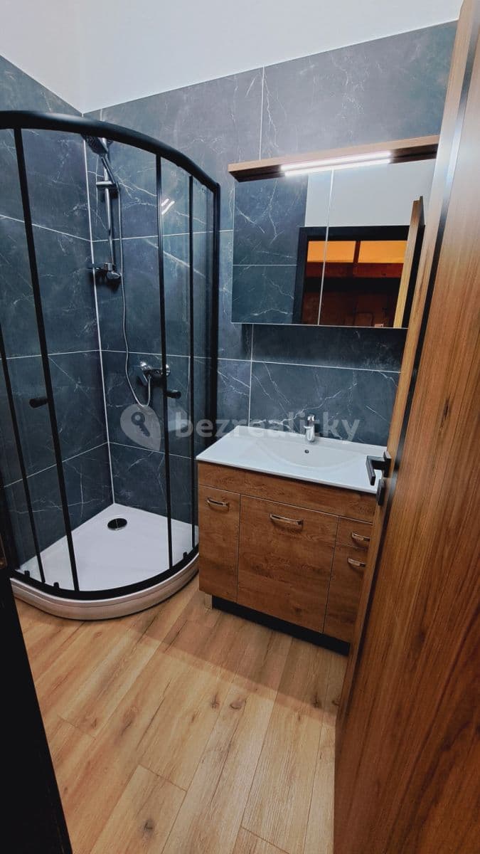 Studio flat to rent, 30 m², U Křížku, Prague, Prague Studio flat to rent, 30 m², U Křížku, Prague, Prague