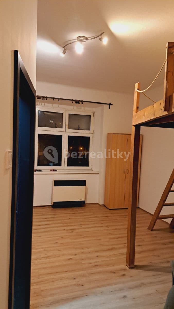 Studio flat to rent, 30 m², U Křížku, Prague, Prague Studio flat to rent, 30 m², U Křížku, Prague, Prague
