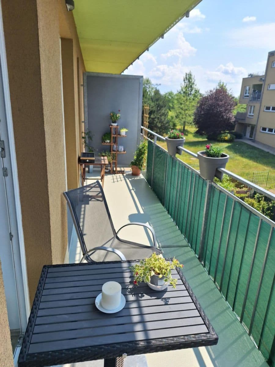 1 bedroom with open-plan kitchen flat to rent, 54 m², Václava Trojana, Prague, Prague 1 bedroom with open-plan kitchen flat to rent, 54 m², Václava Trojana, Prague, Prague